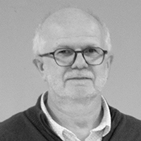 http://homme%20dégarni%20avec%20des%20lunettes